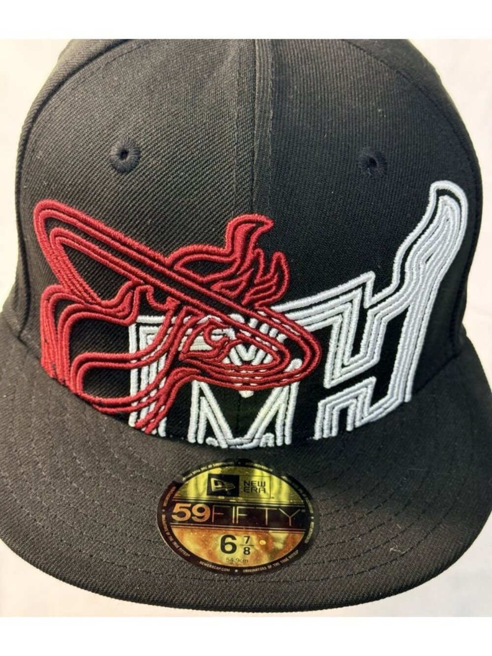 New Era Miami Heat 59 Fifty NBA Sz 6 7/8 Black Embroidered New Era Logo Classics - Picture 2 of 13